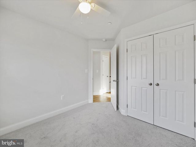 320 LINGANORE AVE, Hagerstown, MD 21740