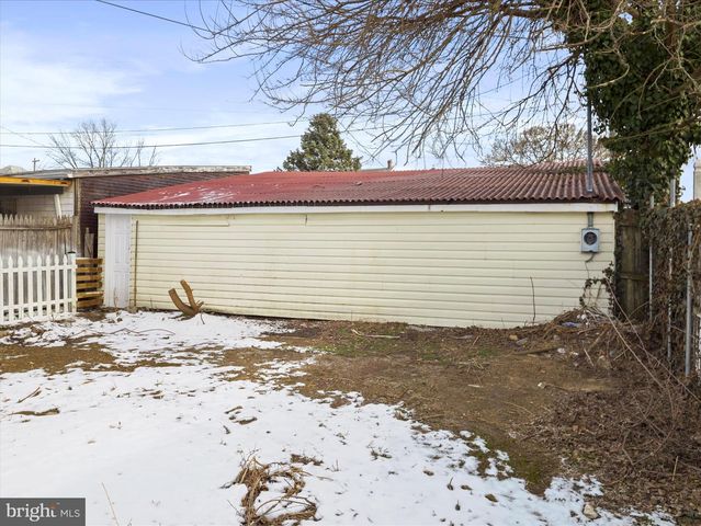 320 LINGANORE AVE, Hagerstown, MD 21740