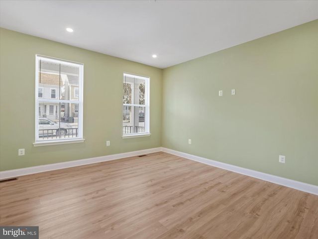 320 LINGANORE AVE, Hagerstown, MD 21740