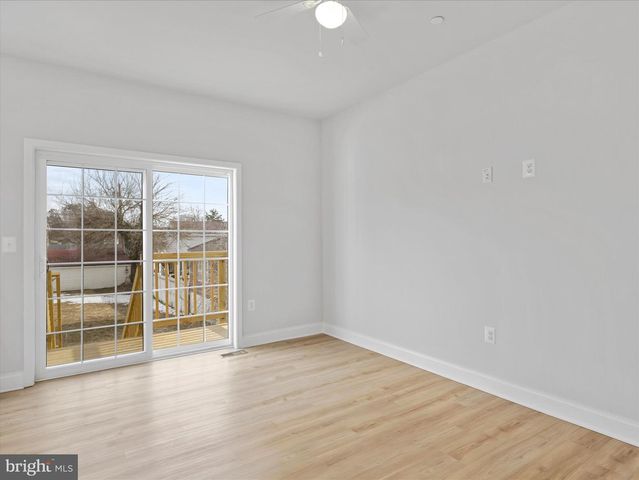 320 LINGANORE AVE, Hagerstown, MD 21740