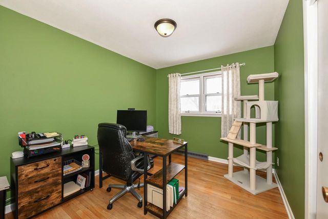 N84W14678 Menomonee AVENUE, Menomonee Falls, WI 53051