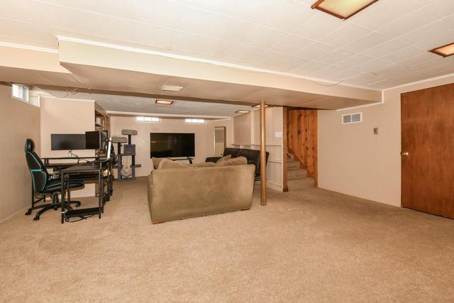 N84W14678 Menomonee AVENUE, Menomonee Falls, WI 53051