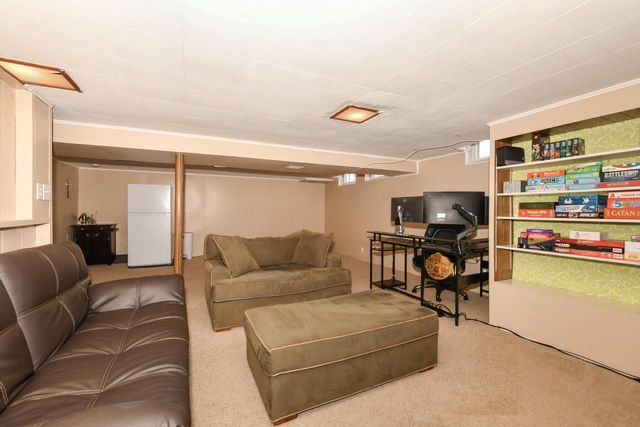 N84W14678 Menomonee AVENUE, Menomonee Falls, WI 53051