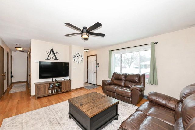 N84W14678 Menomonee AVENUE, Menomonee Falls, WI 53051