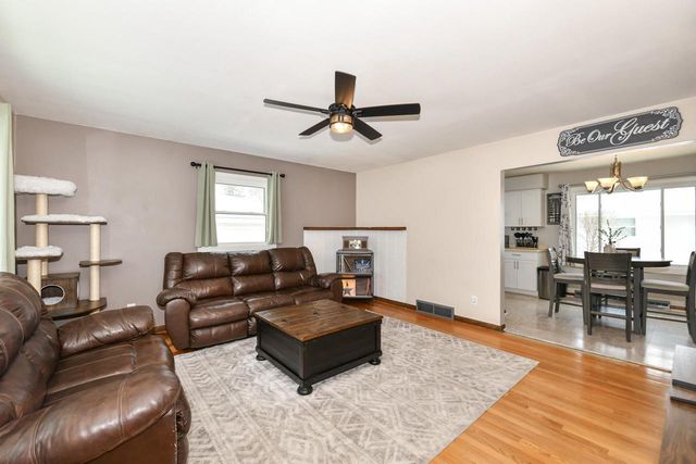 N84W14678 Menomonee AVENUE, Menomonee Falls, WI 53051