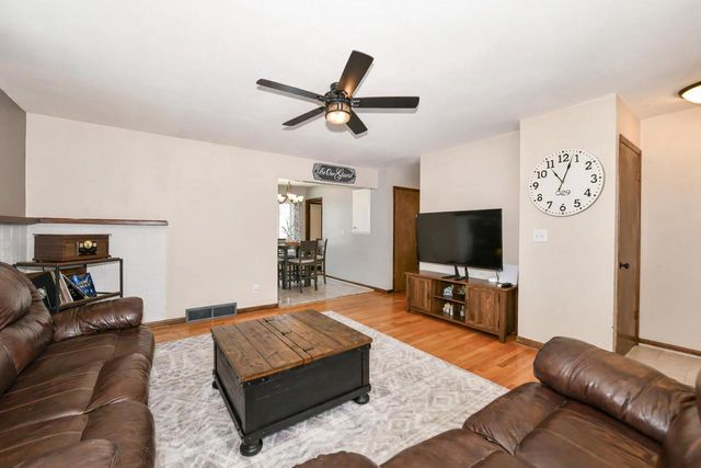 N84W14678 Menomonee AVENUE, Menomonee Falls, WI 53051