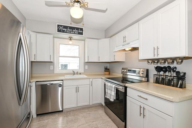 N84W14678 Menomonee AVENUE, Menomonee Falls, WI 53051