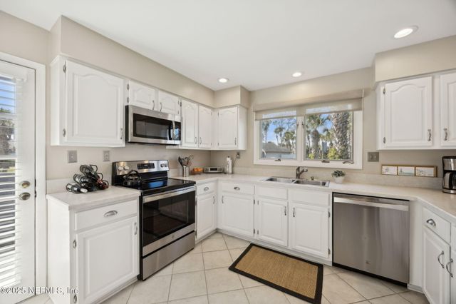 346 QUAIL POINTE Drive, Ponte Vedra Beach, FL 32082