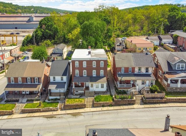 207 UNION AVE, Coatesville, PA 19320