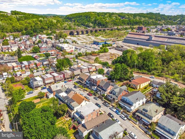 207 UNION AVE, Coatesville, PA 19320