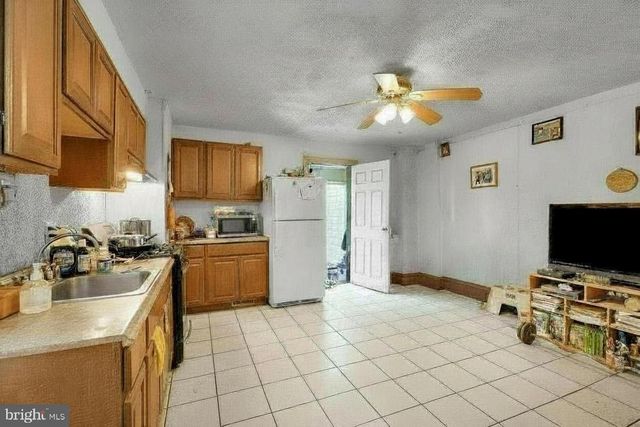 207 UNION AVE, Coatesville, PA 19320