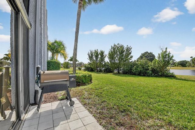4272 Deste Court 106, Lake Worth, FL 33467