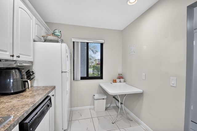 4272 Deste Court 106, Lake Worth, FL 33467