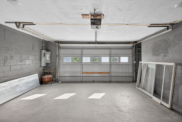 5455 Country Lane, Miami Twp, OH 45150