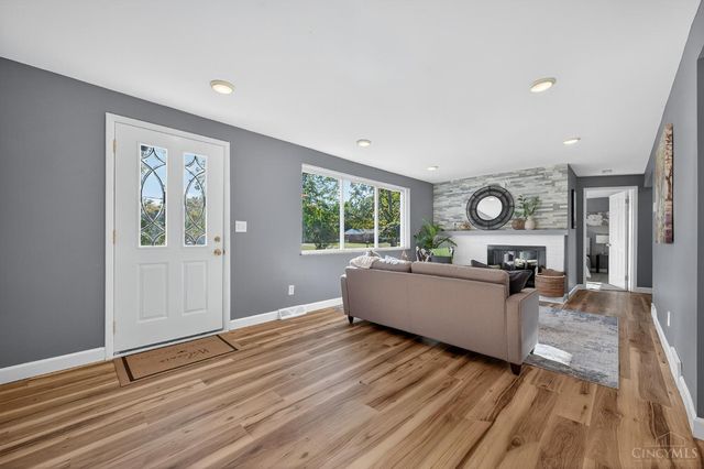 5455 Country Lane, Miami Twp, OH 45150