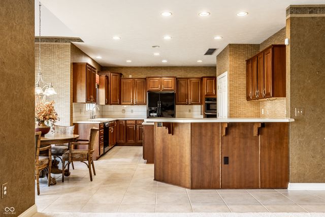 2444 Laurel Lake Boulevard, Carmel, IN 46032