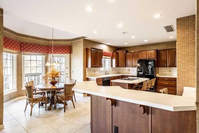 2444 Laurel Lake Boulevard, Carmel, IN 46032