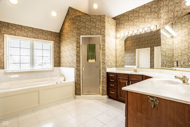 2444 Laurel Lake Boulevard, Carmel, IN 46032