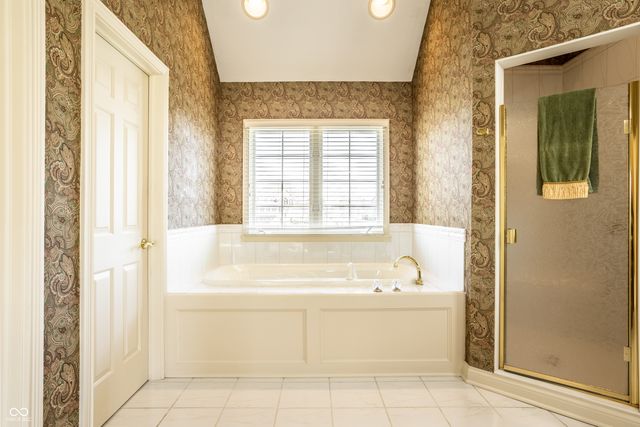 2444 Laurel Lake Boulevard, Carmel, IN 46032