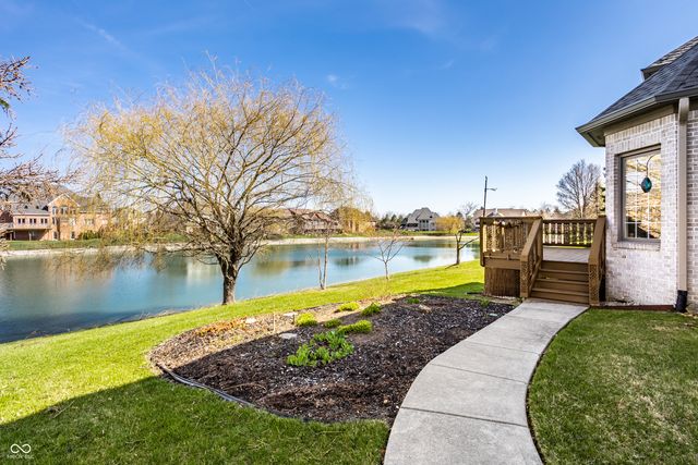 2444 Laurel Lake Boulevard, Carmel, IN 46032