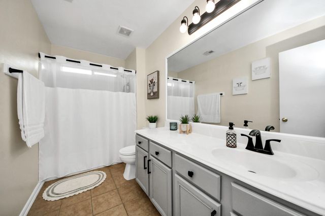 10803 Shannon Mills Lane, Houston, TX 77075