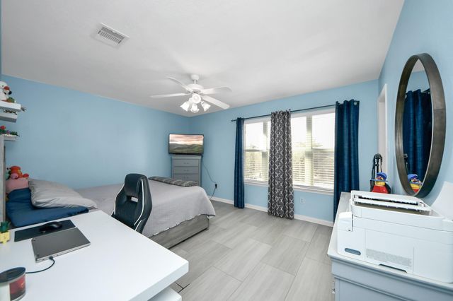 10803 Shannon Mills Lane, Houston, TX 77075