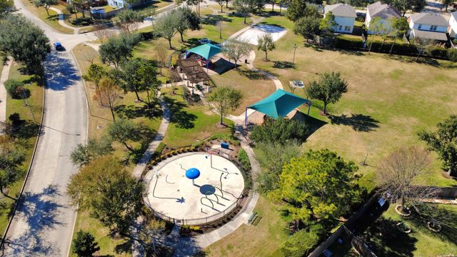 10803 Shannon Mills Lane, Houston, TX 77075