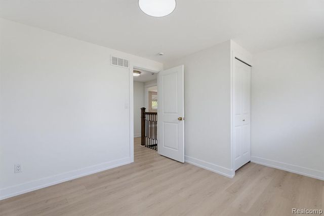 6780 Lee Crest Drive, West Bloomfield, MI 48322