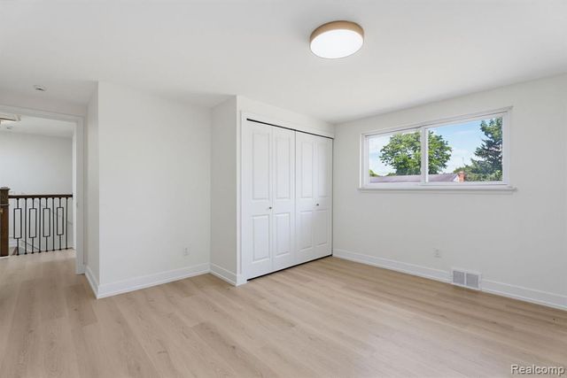 6780 Lee Crest Drive, West Bloomfield, MI 48322