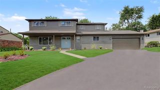 6780 Lee Crest Drive, West Bloomfield, MI 48322