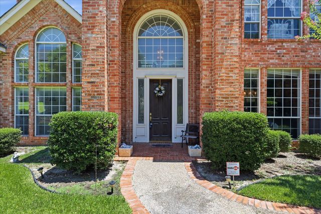 648 Timbercrest Circle, Highland Village, TX 75077
