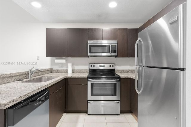 7144 Sportsmans Drive 7144, North Lauderdale, FL 33068