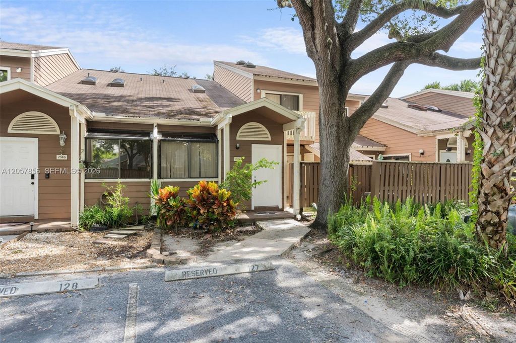 7144 Sportsmans Drive 7144, North Lauderdale, FL 33068