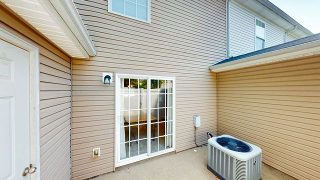 1313 Amsterdam Ct, Murfreesboro, TN 37130