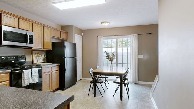 1313 Amsterdam Ct, Murfreesboro, TN 37130