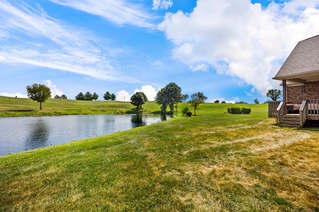 121 Sunningdale Drive, Georgetown, KY 40324