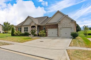 121 Sunningdale Drive, Georgetown, KY 40324