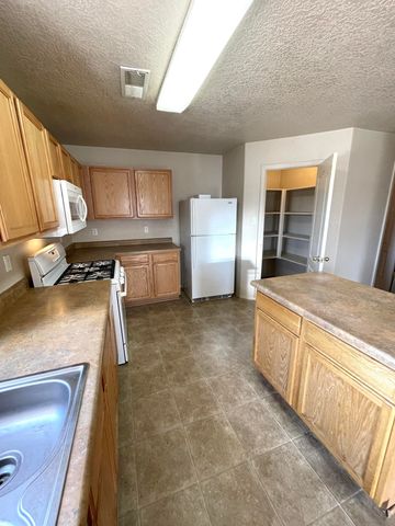 10608 BUCK ISLAND Road SW, Albuquerque, NM 87121