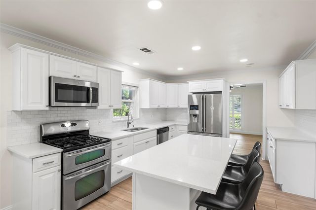 3815 Latma Drive, Houston, TX 77025