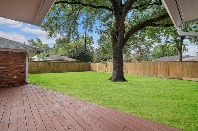 3815 Latma Drive, Houston, TX 77025