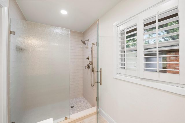 3815 Latma Drive, Houston, TX 77025