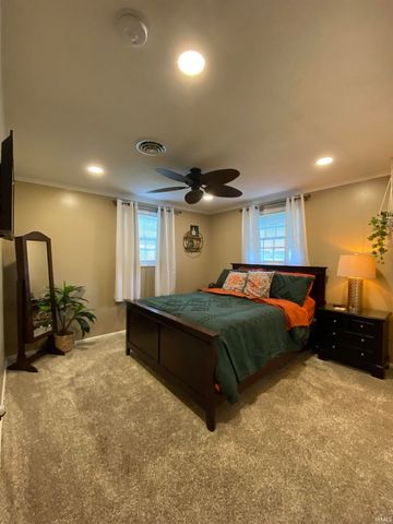 8716 Multirose Lane, Leo, IN 46765
