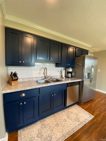 8716 Multirose Lane, Leo, IN 46765