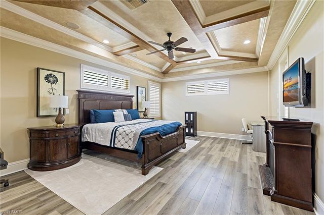 1435 Osprey AVE, Naples, FL 34102