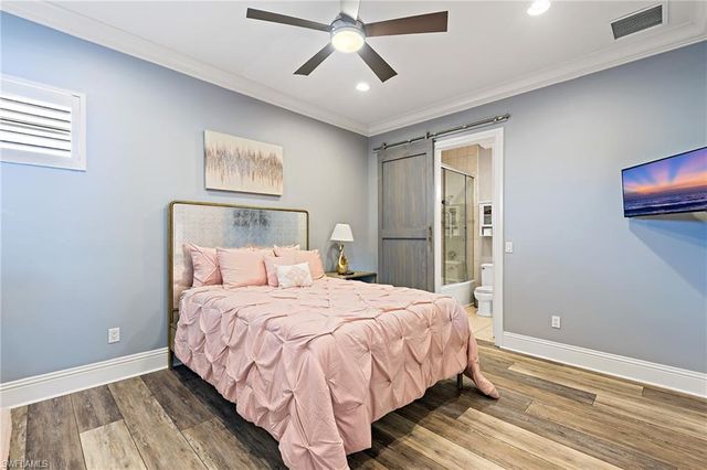 1435 Osprey AVE, Naples, FL 34102