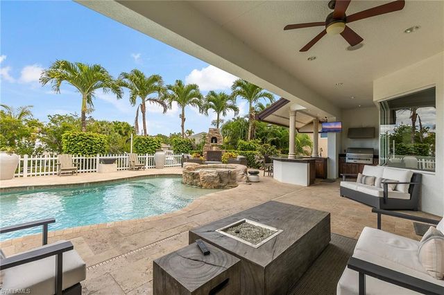 1435 Osprey AVE, Naples, FL 34102