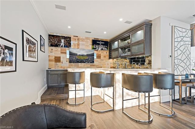 1435 Osprey AVE, Naples, FL 34102