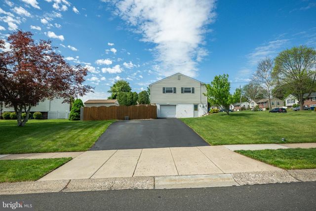 883 MUSTANG RD, Warrington, PA 18976