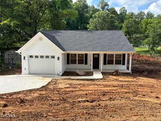 411 Woodcrest Drive, Kingsport, TN 37663