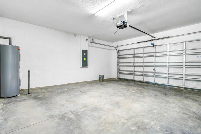 11672 RADIANT SHORE LOOP, San Antonio, FL 33576